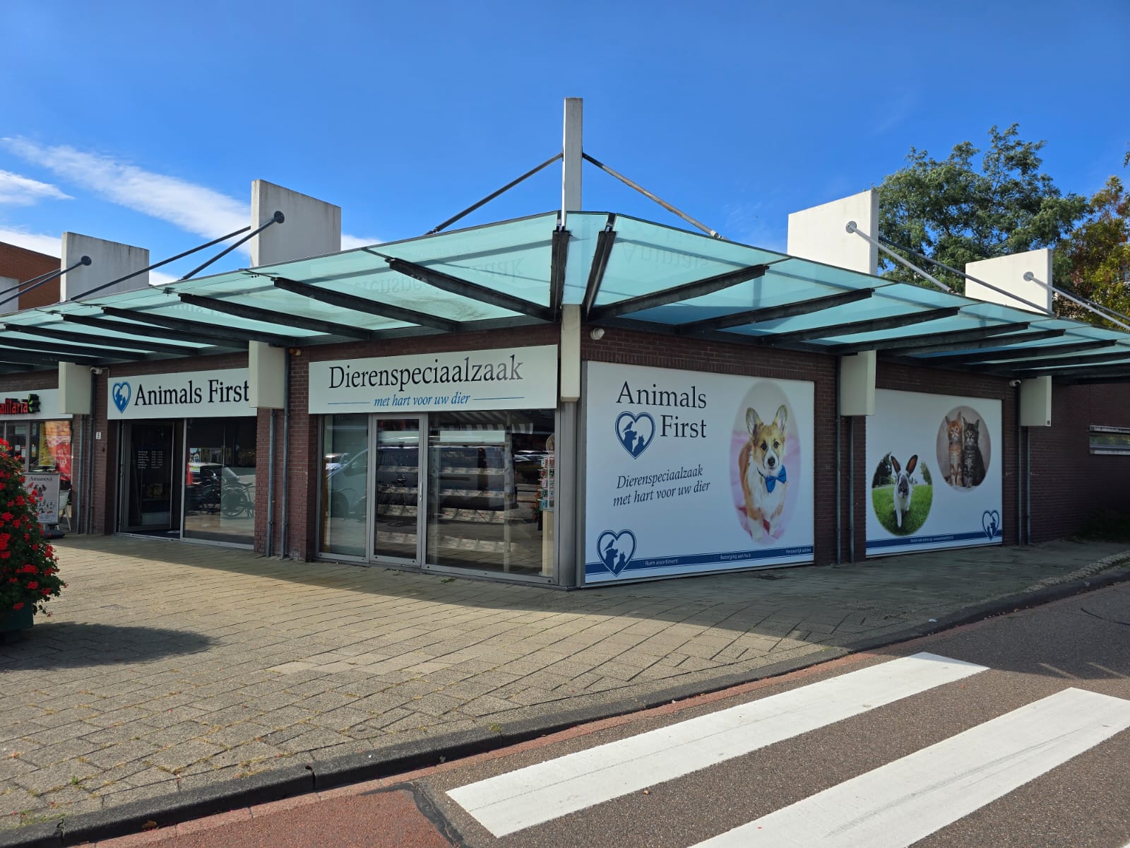 Dierenspeciaalzaak Animals First Leiden winkel voor honden en katten